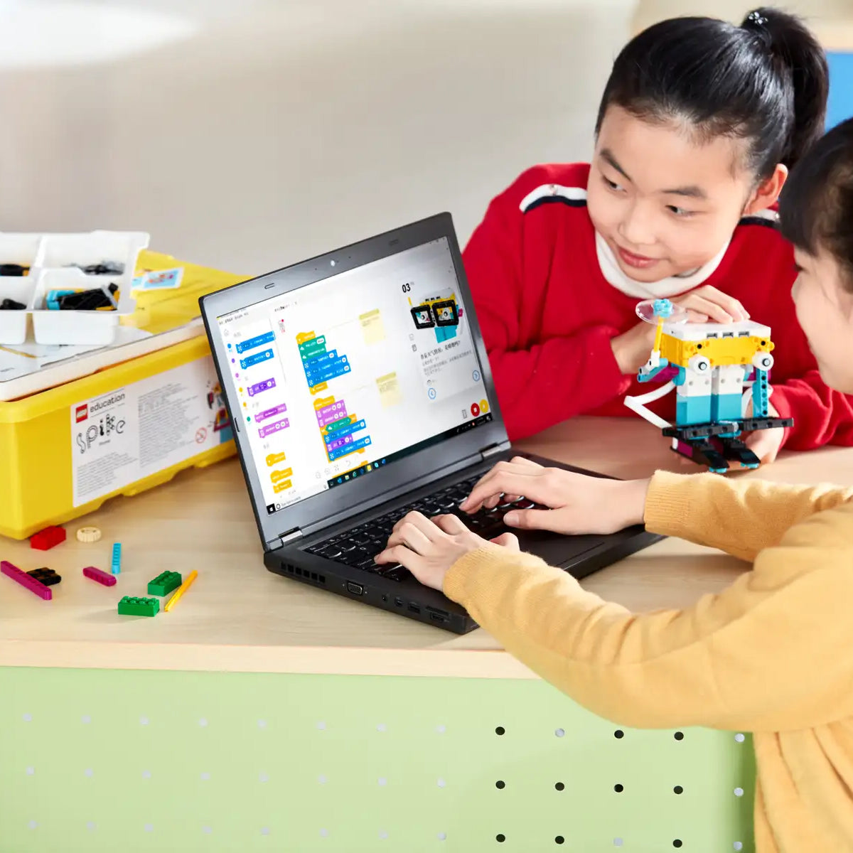 LEGO Education 45678 SPIKE Prime Set