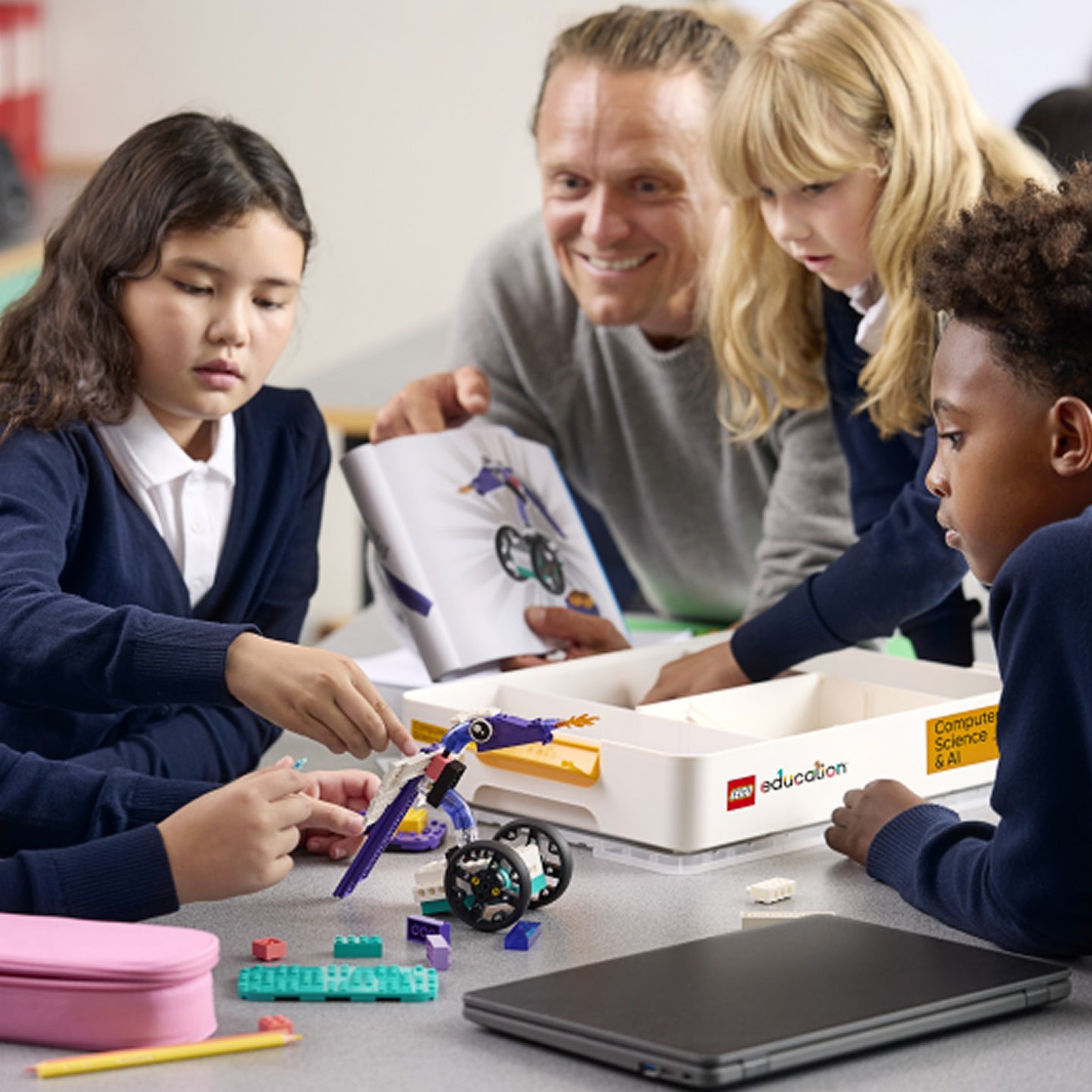 LEGO Education 45521 Computer Science & AI Kit for Age 8+