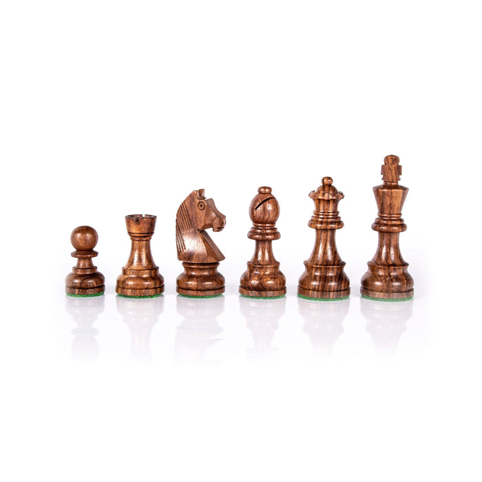 Staunton Wooden Chessmen & Walnut Chessboard (43 x 43cm)
