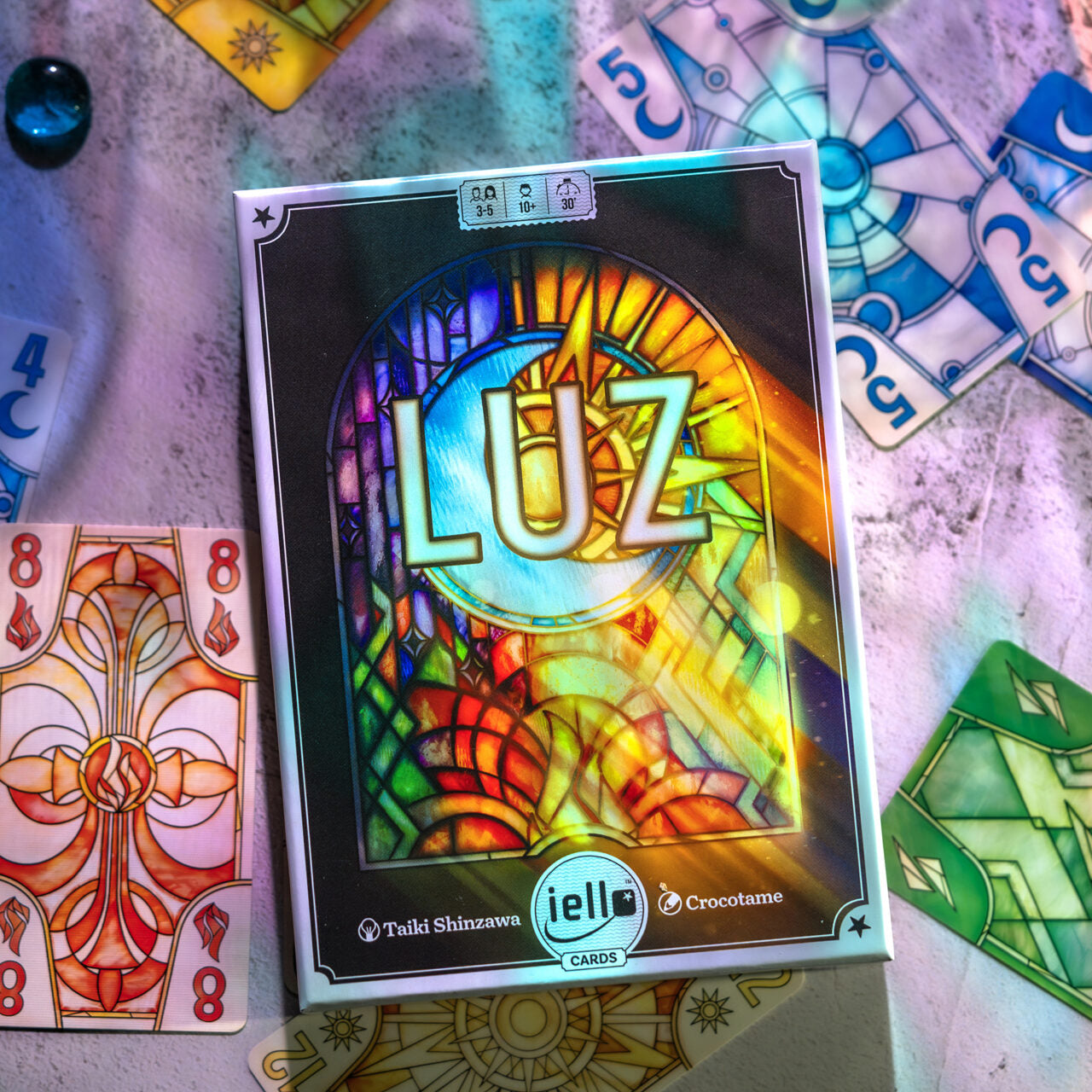 Luz - A Trick Taking Card Game