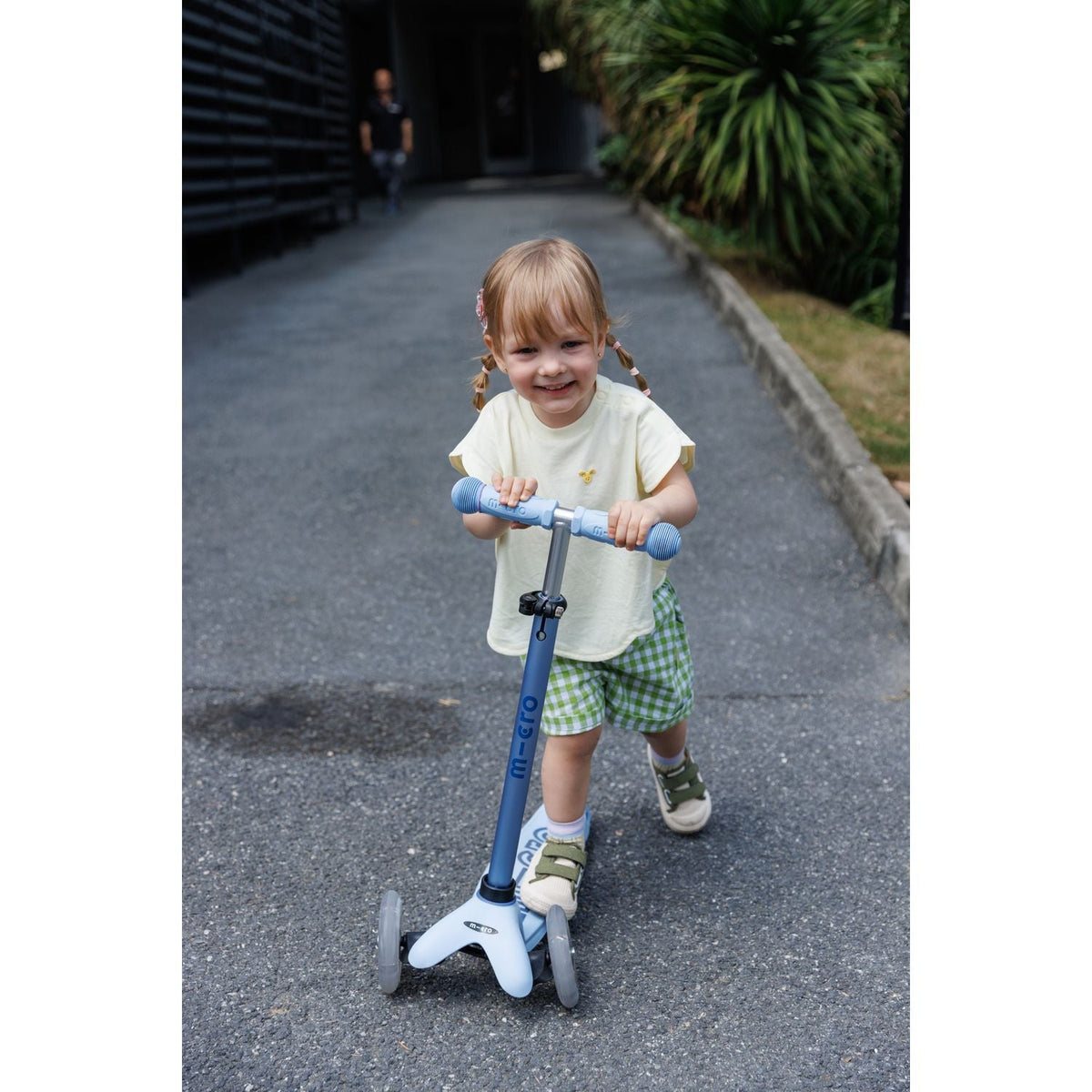 Micro Scooter Mini2Grow Deluxe LED 2.0 – image 5