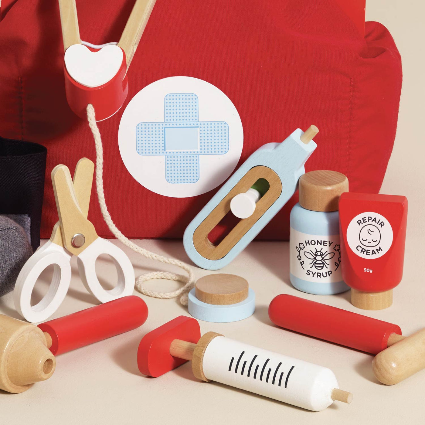 Le Toy Van Vintage Doctor Roleplay Wooden Kit
