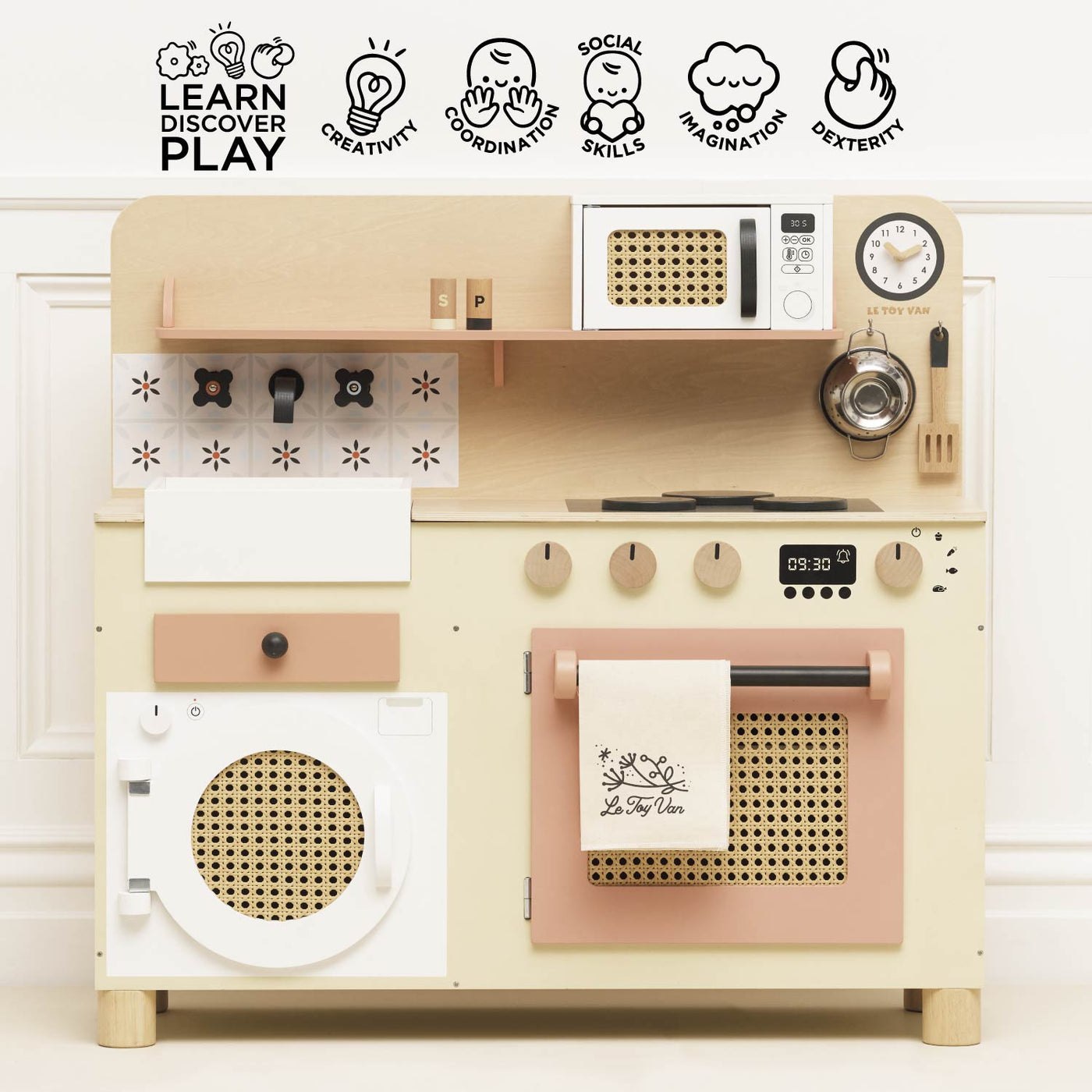 Le Toy Van Family Size Wooden Play Kitchen