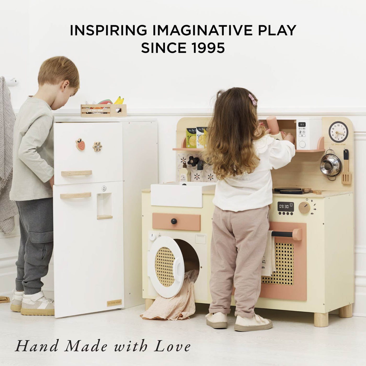 Le Toy Van Family Size Wooden Play Kitchen
