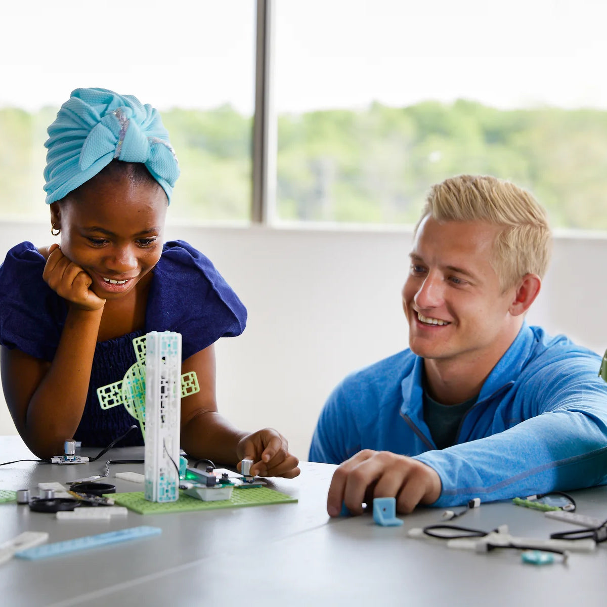 Forward Education Wind Turbine Kit