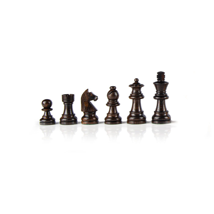 Staunton Wooden Chessmen & Walnut Chessboard (27 x 27cm)