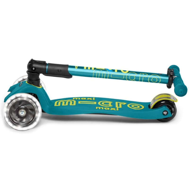 Micro Scooter Maxi Deluxe Foldable - LED – image 7