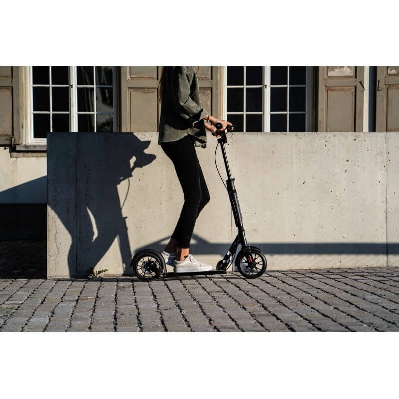 Micro Scooter Metropolitan Deluxe - Black – image 6