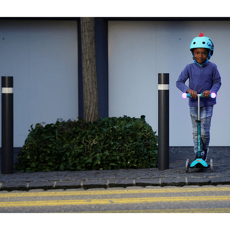 Micro Scooter Mini Deluxe LED - Magic – image 4