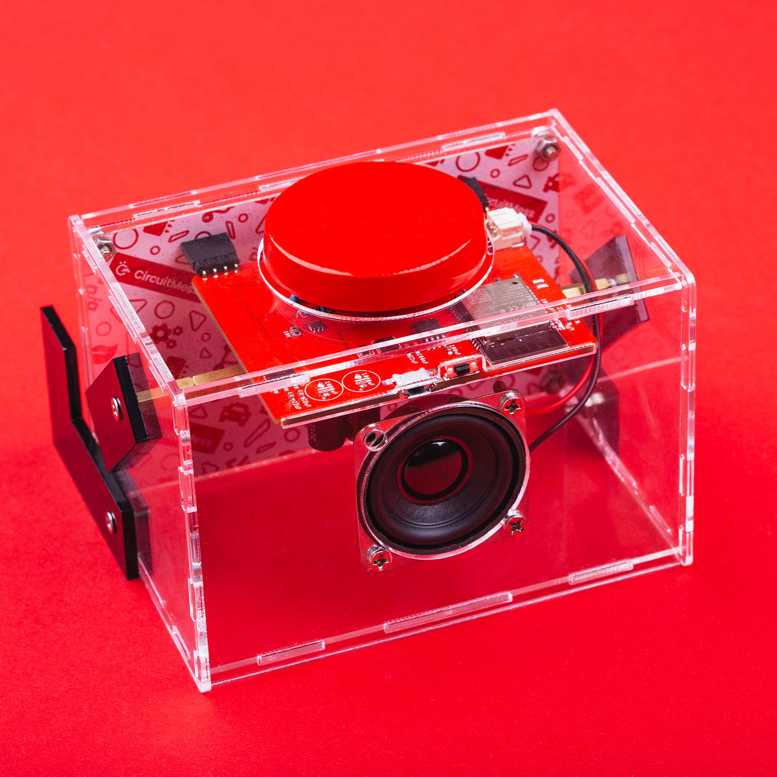 CircuitMess Spencer  - A codeable DIY voice assistant