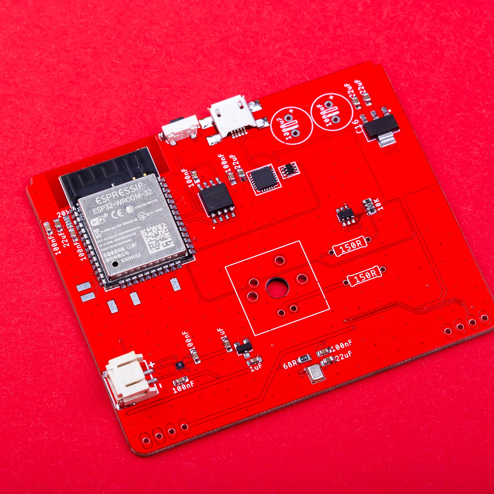 CircuitMess Spencer  - A codeable DIY voice assistant