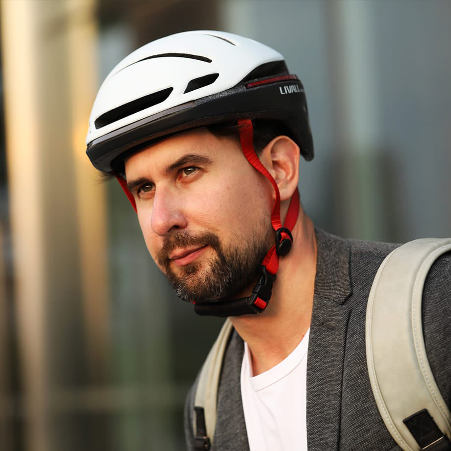 LIVALL EVO21 Smart Helmet: 360 Active Protection